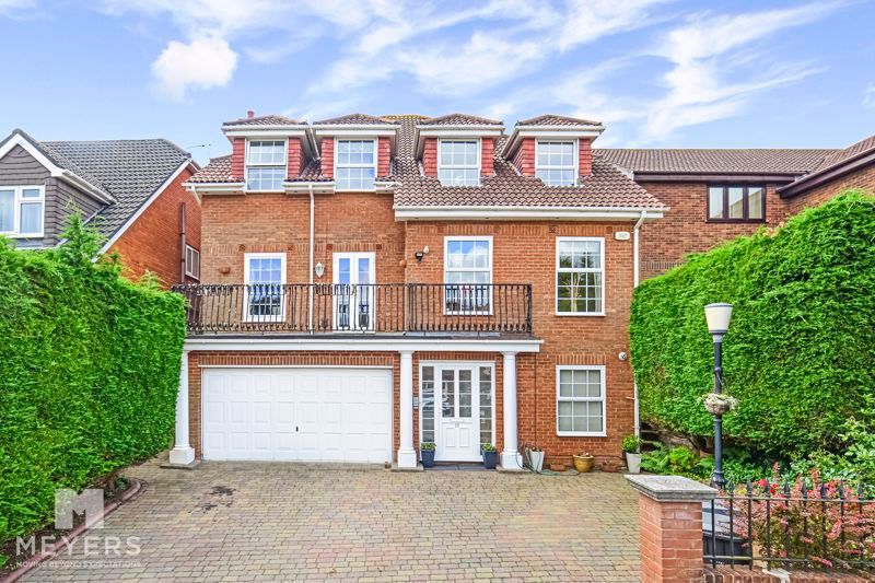 Shepherds Way, Bournemouth BH7