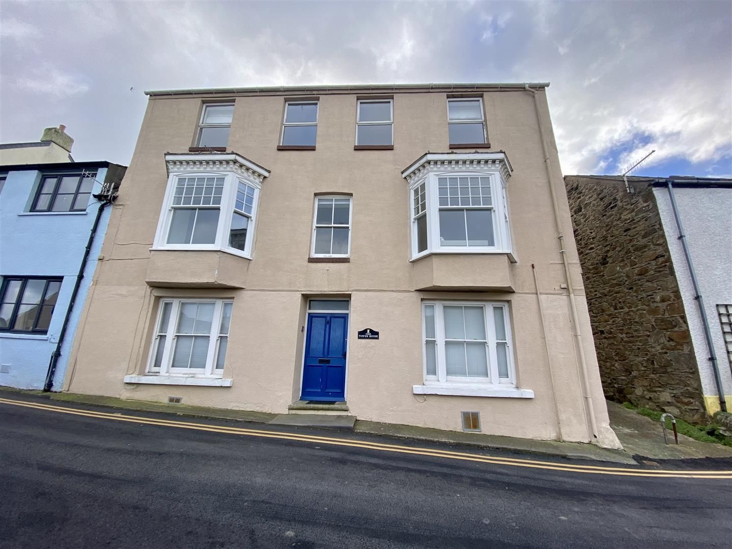 4 bed flat for sale in Flat 3, Tower House, Tower Hill, Fishguard SA65