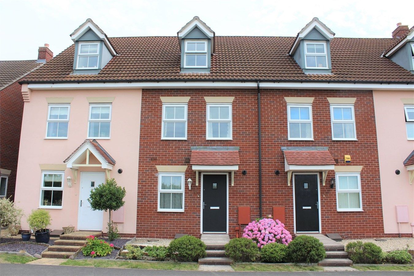 4 bed terraced house to rent in Kings Yard, Lydeard, Taunton