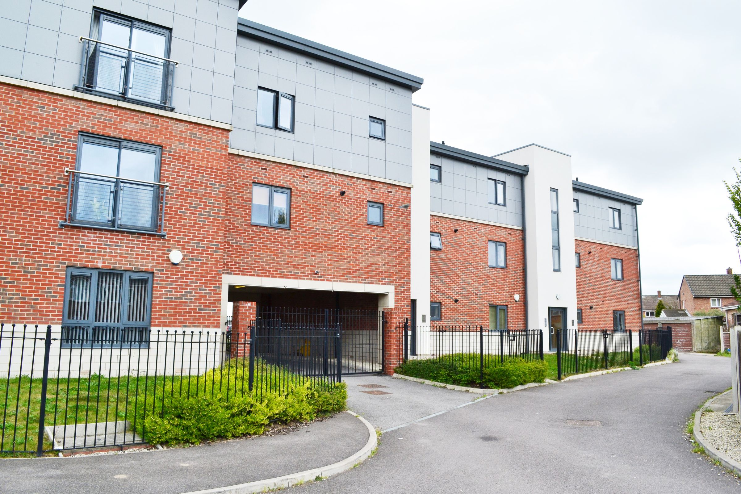 2 bed flat to rent in Brooke Court, Auckley, Doncaster DN9 Zoopla