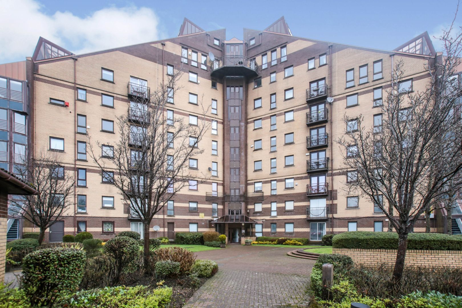 2 Mavisbank Gardens, Glasgow G51  