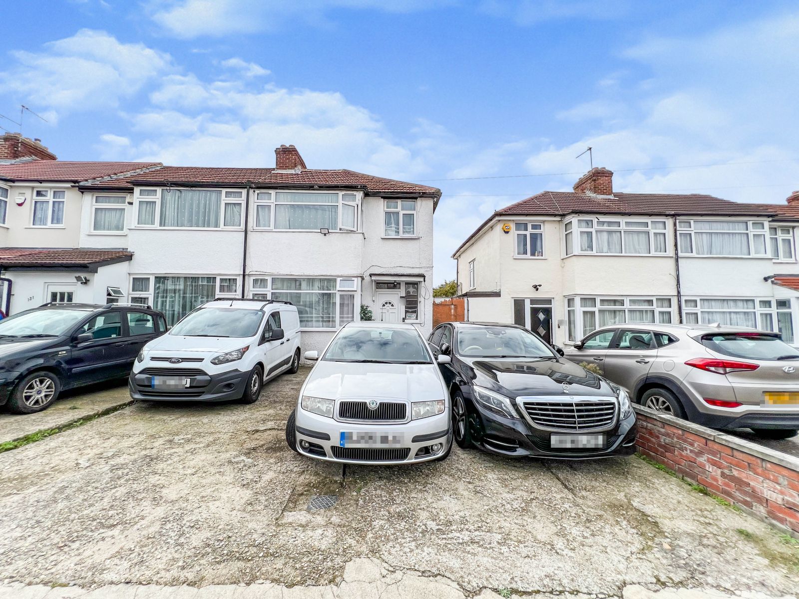4 bed semidetached house to rent in Reynolds Drive, Edgware HA8 Zoopla