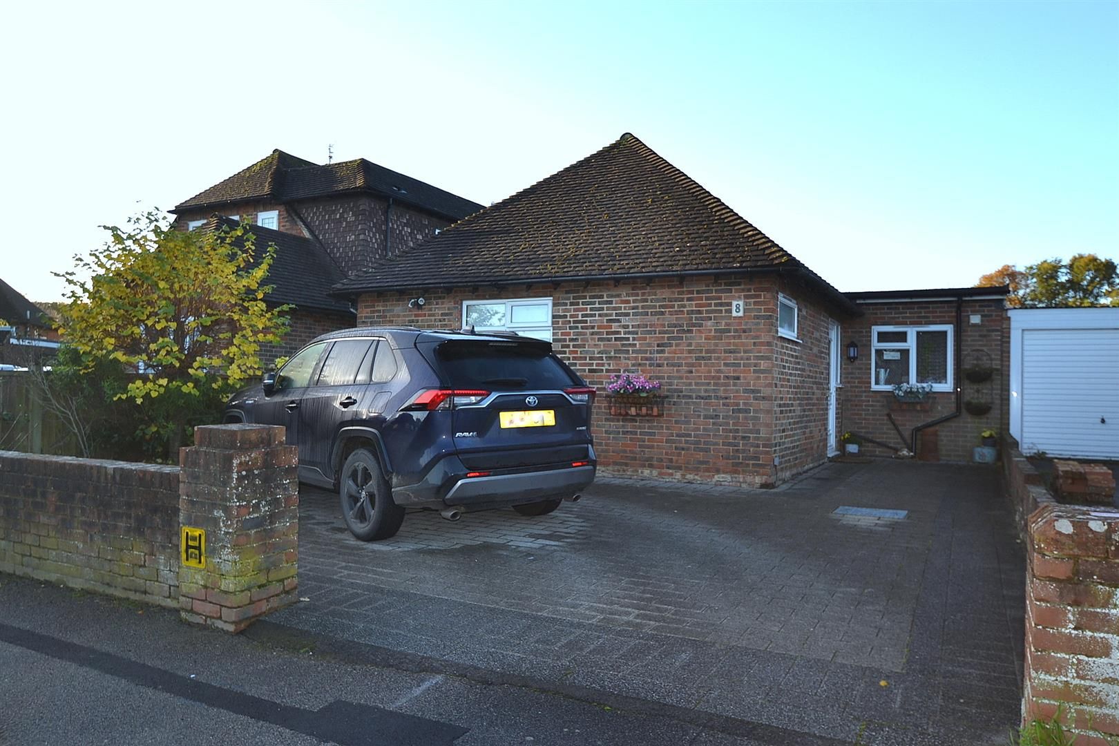 3 bed detached bungalow for sale in Hawks Town Crescent, Hailsham BN27