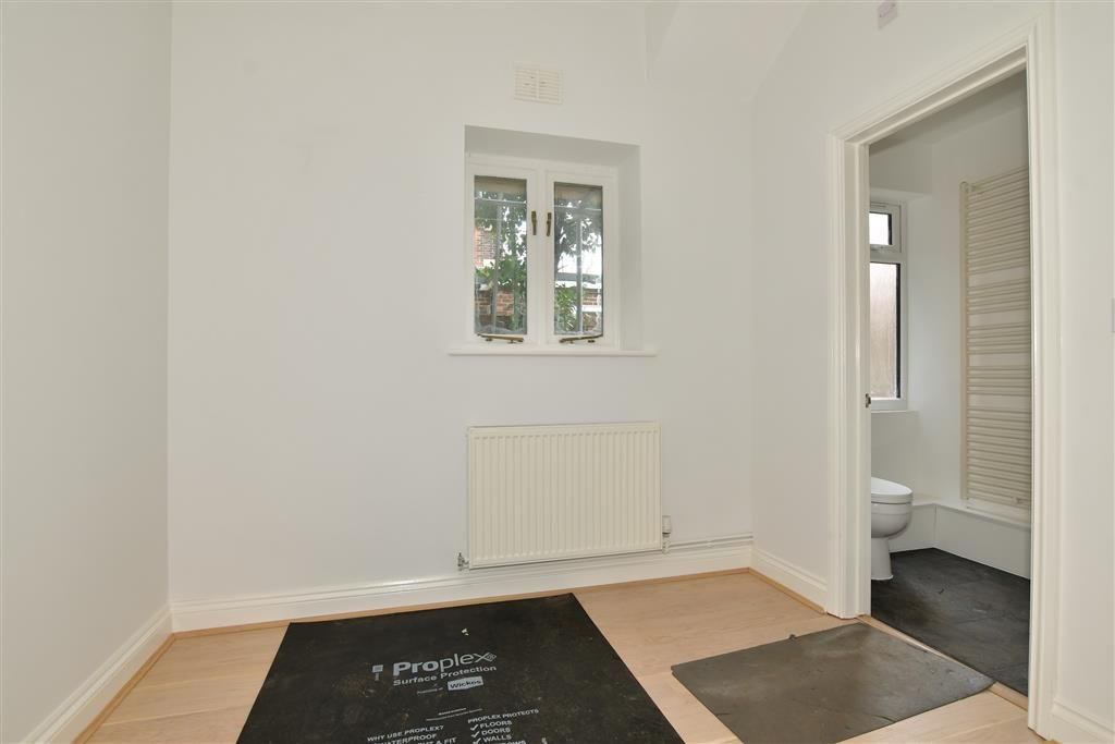 1 bed flat for sale in Bouverie Road West, Folkestone, Kent CT20 Zoopla