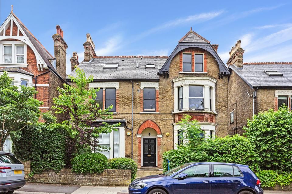 Colyton Road, London SE22  