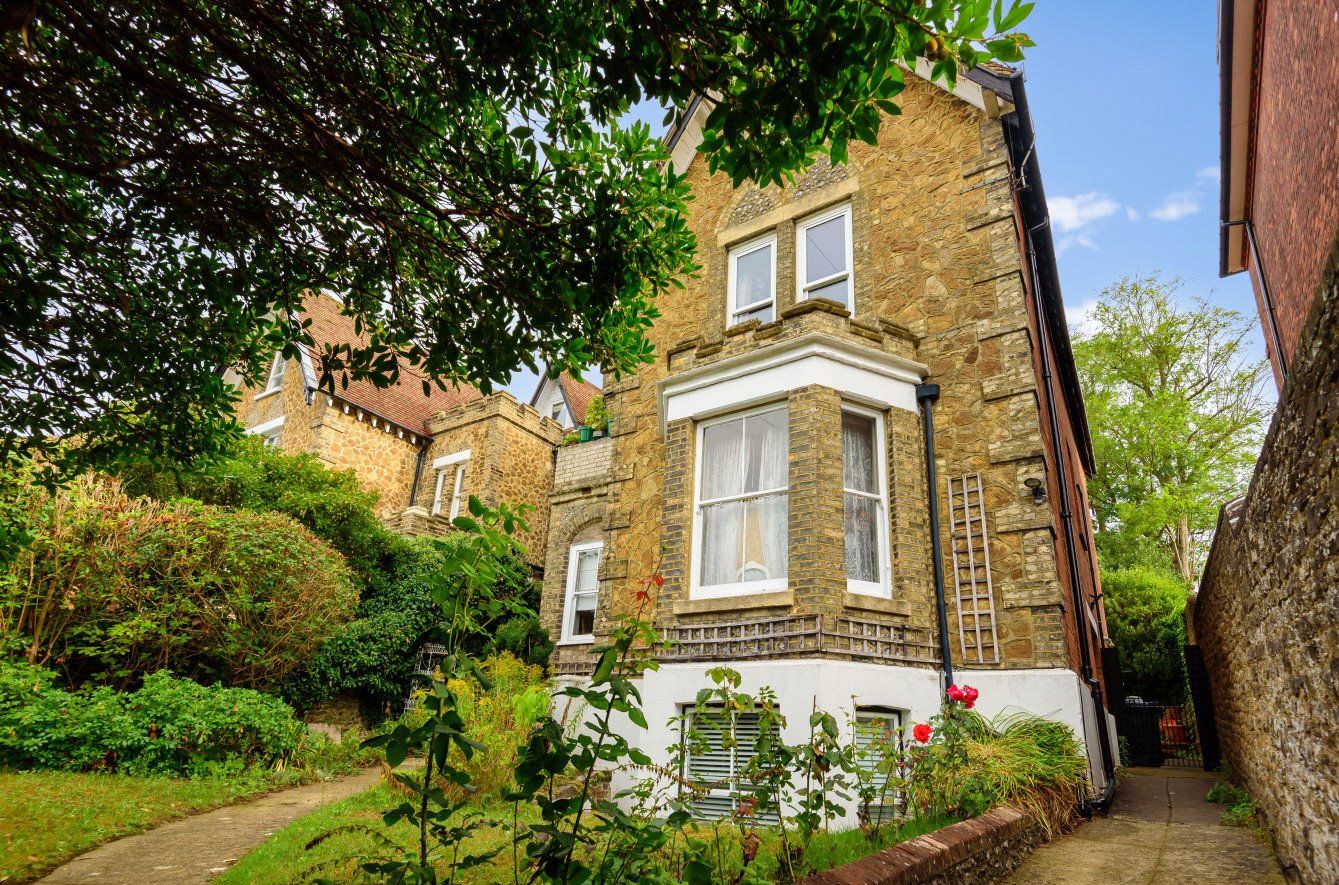 1 bed flat for sale in Guildford, Surrey GU1 Zoopla