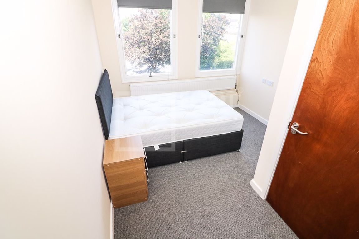 Studio to rent in Colonnade House, Bradford BD1 Zoopla