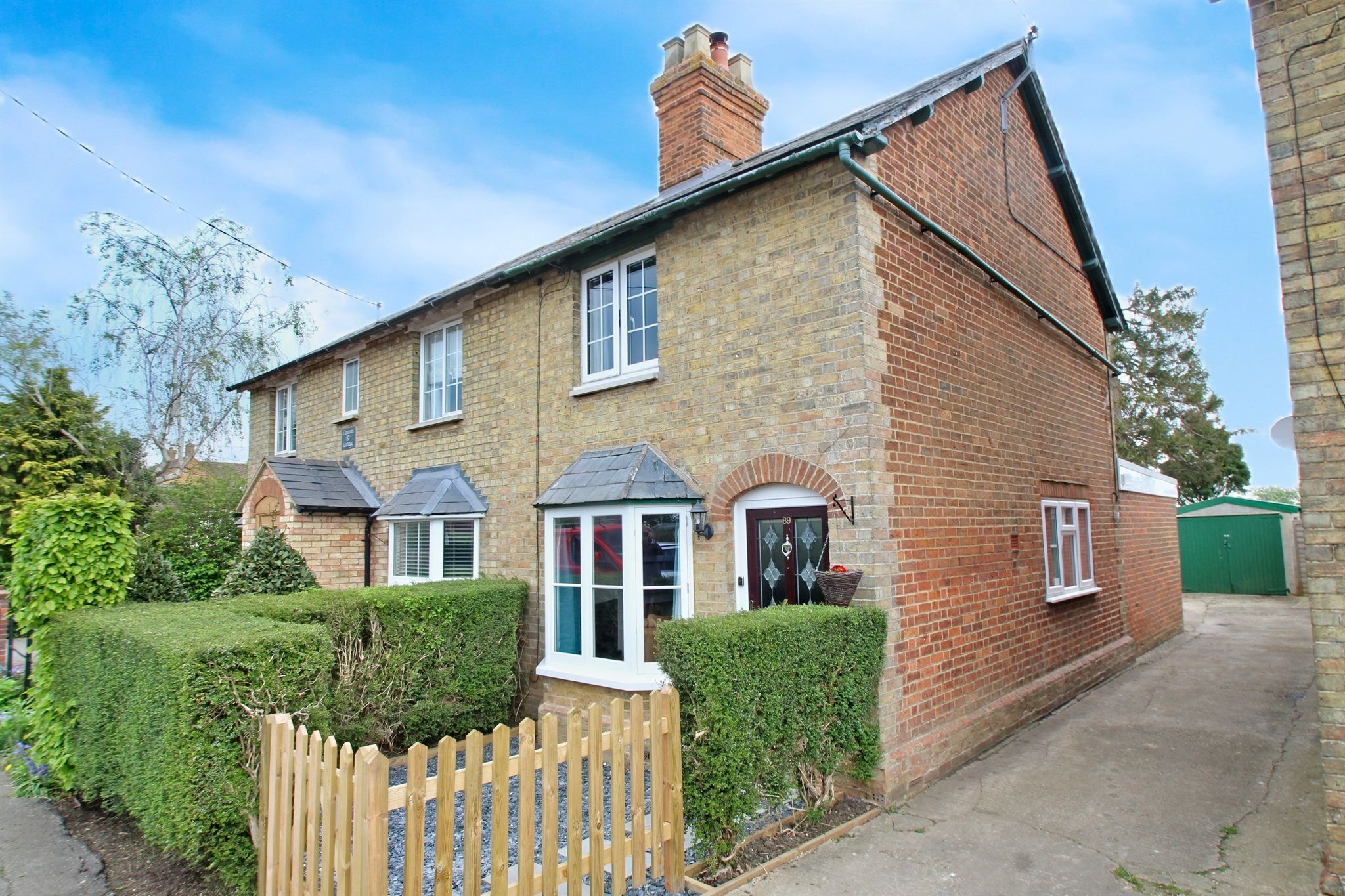 2 bed property for sale in Station Road, Quainton, Aylesbury HP22 Zoopla