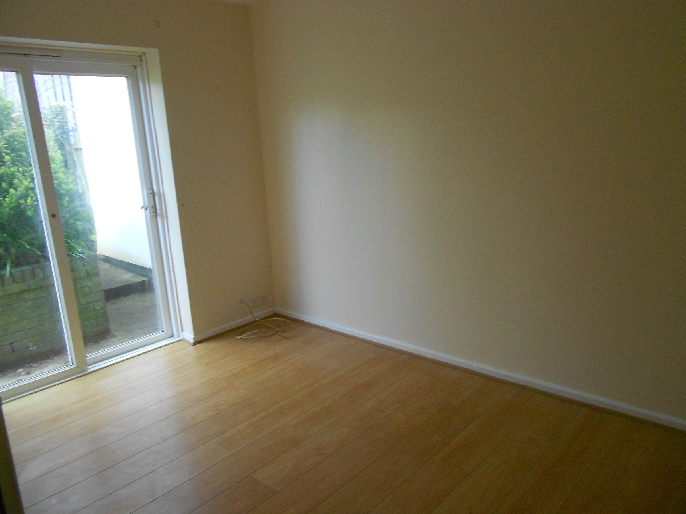 1 bed flat to rent in Suffolk Place, Porthcawl CF36 Zoopla
