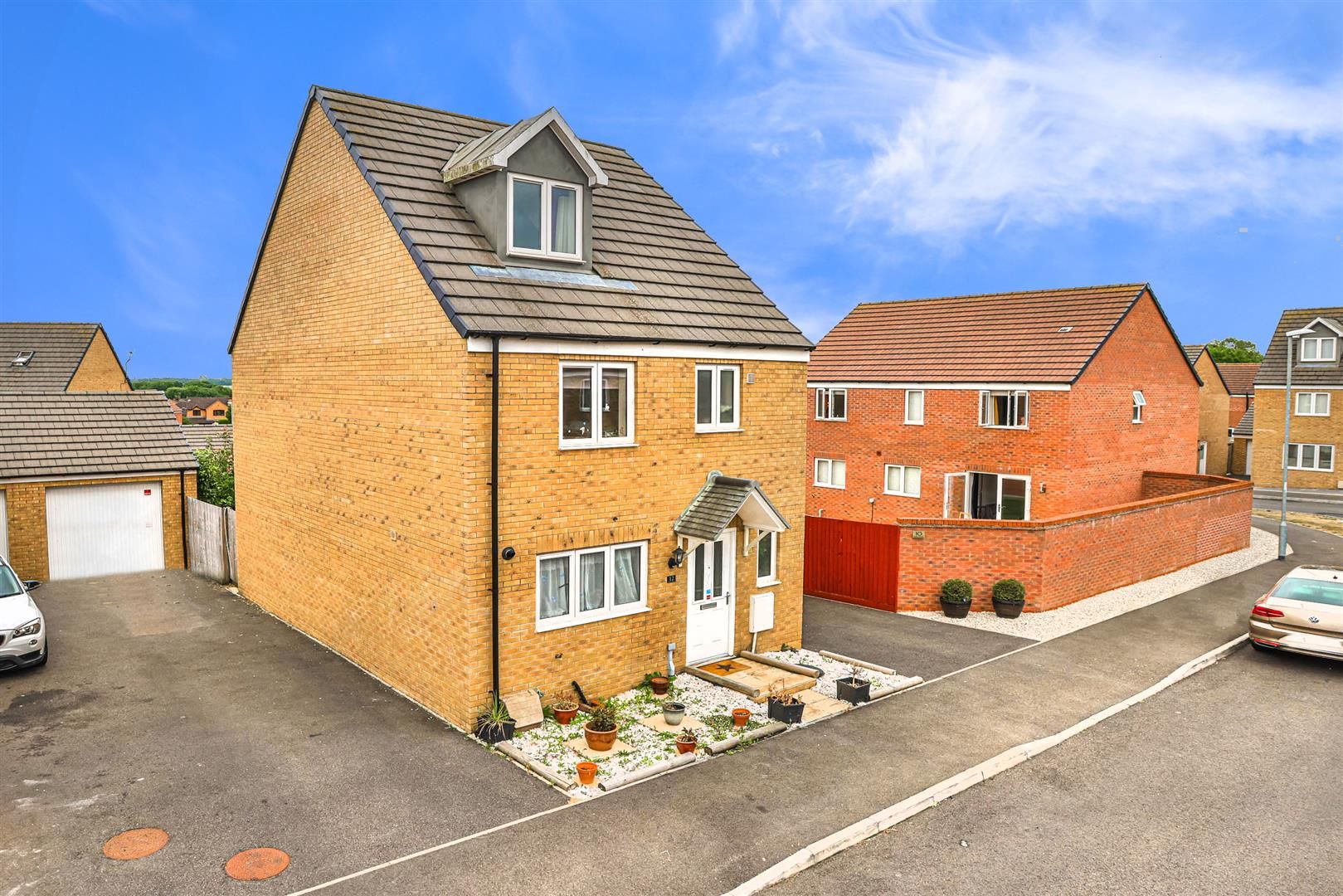 4 bed detached house for sale in Green Crescent, Desborough, Kettering