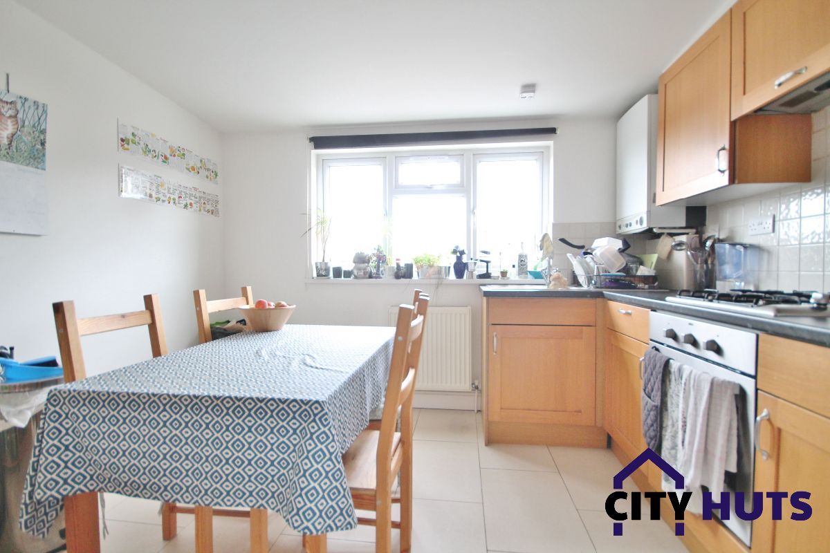 2 bed flat to rent in Turnpike Lane, London N8 Zoopla