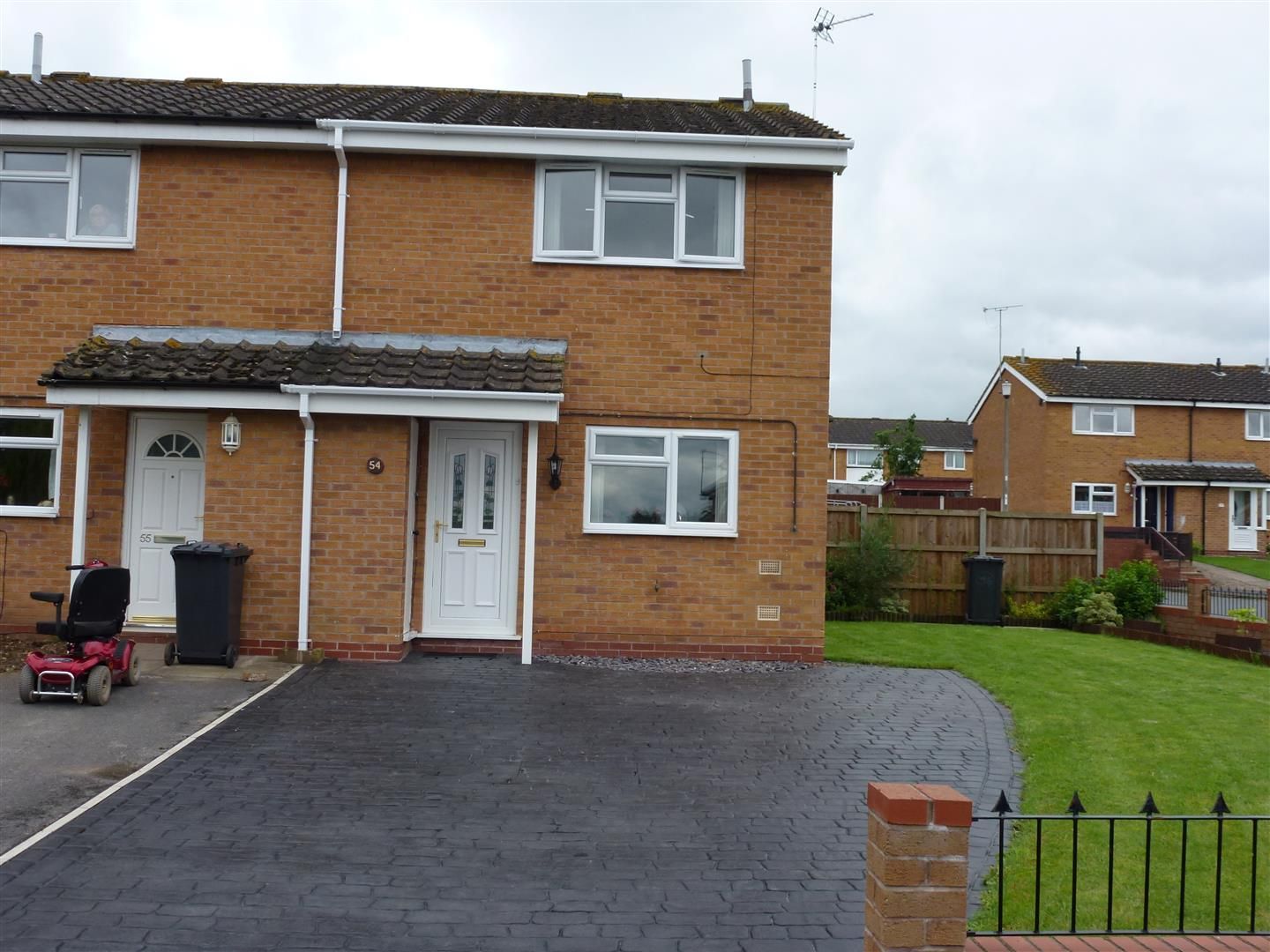 2 bed property to rent in Eldorado Close, Studley B80 Zoopla