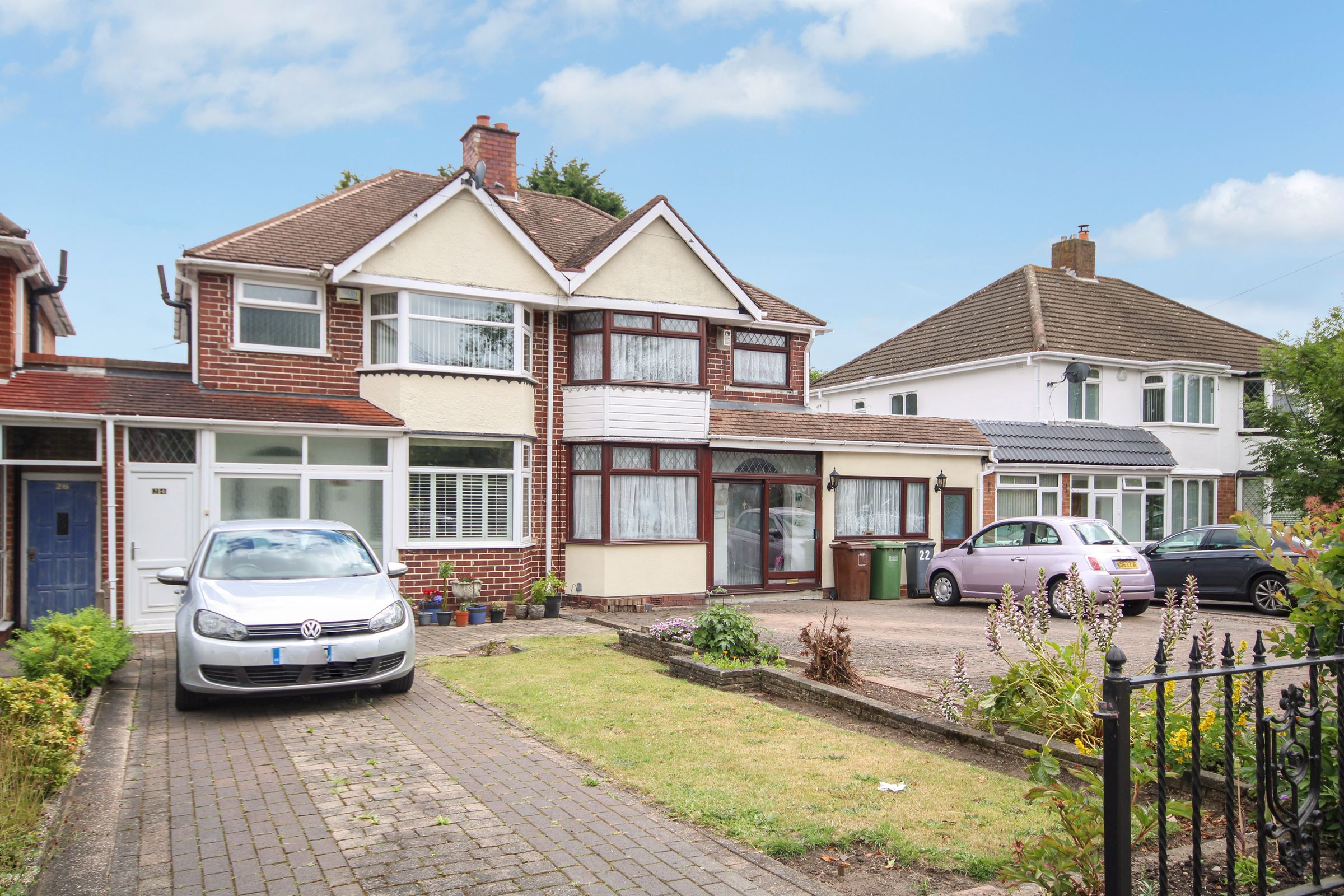 3 bed semidetached house for sale in Melton Avenue, Solihull B92 Zoopla