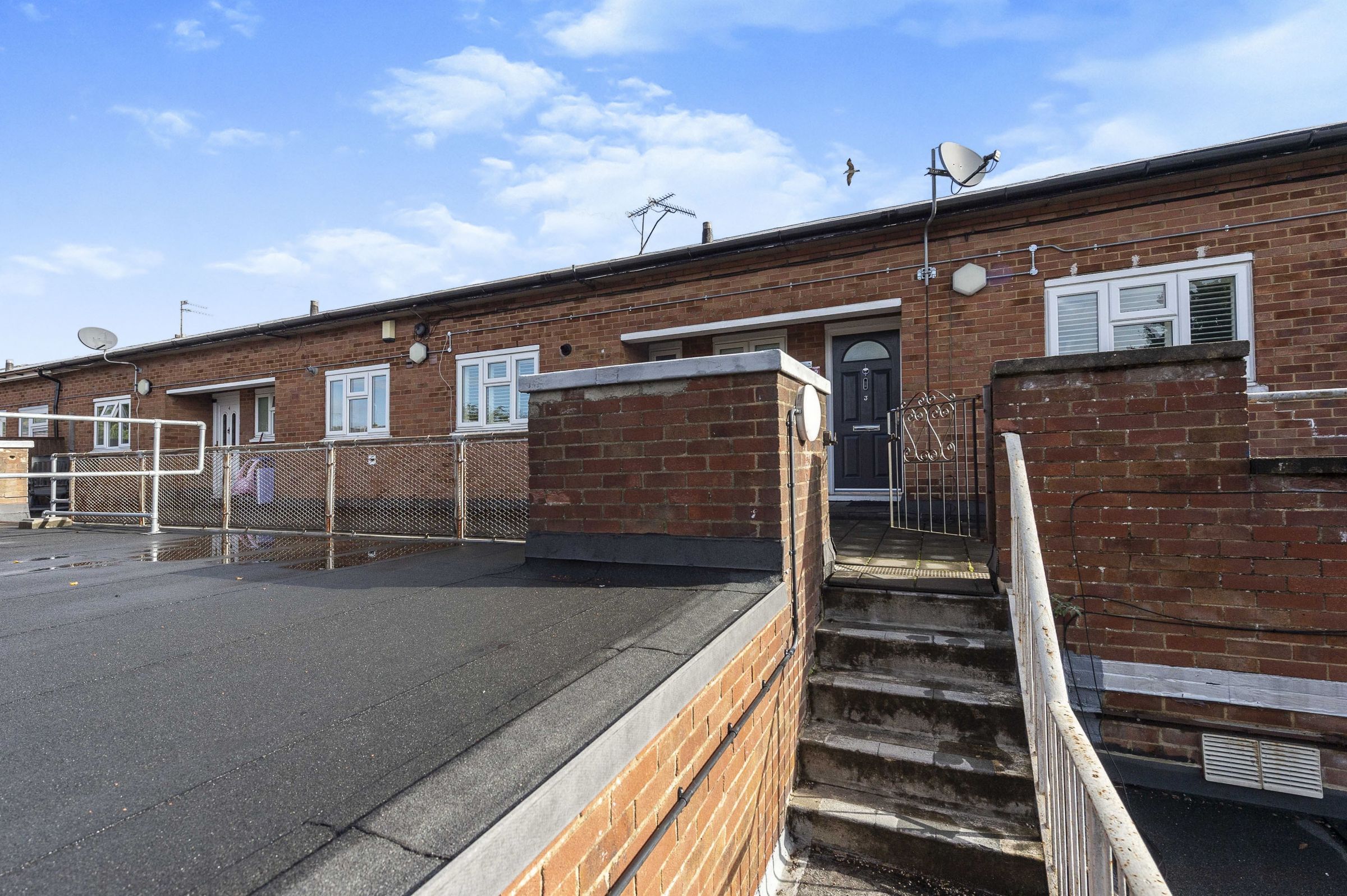 3 bed for sale in Croft Road, Luton LU2 Zoopla