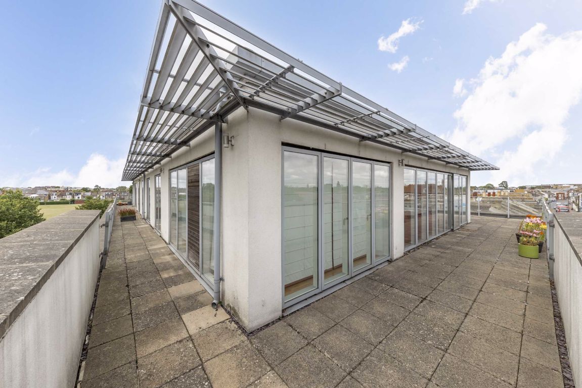 3 bed flat for sale in Haydons Road, London SW19 Zoopla