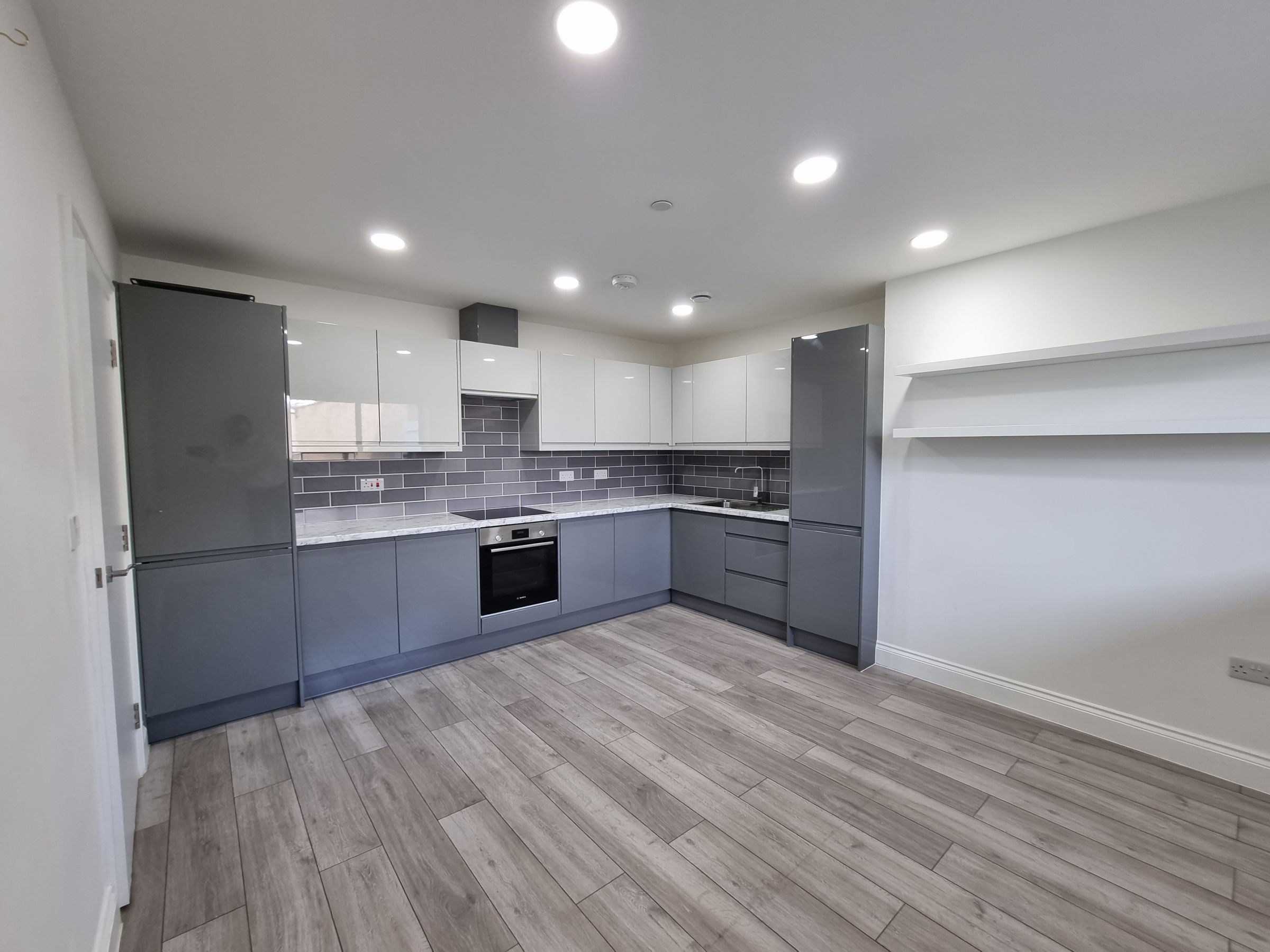 4 bed flat to rent in High Street London EN5 Zoopla