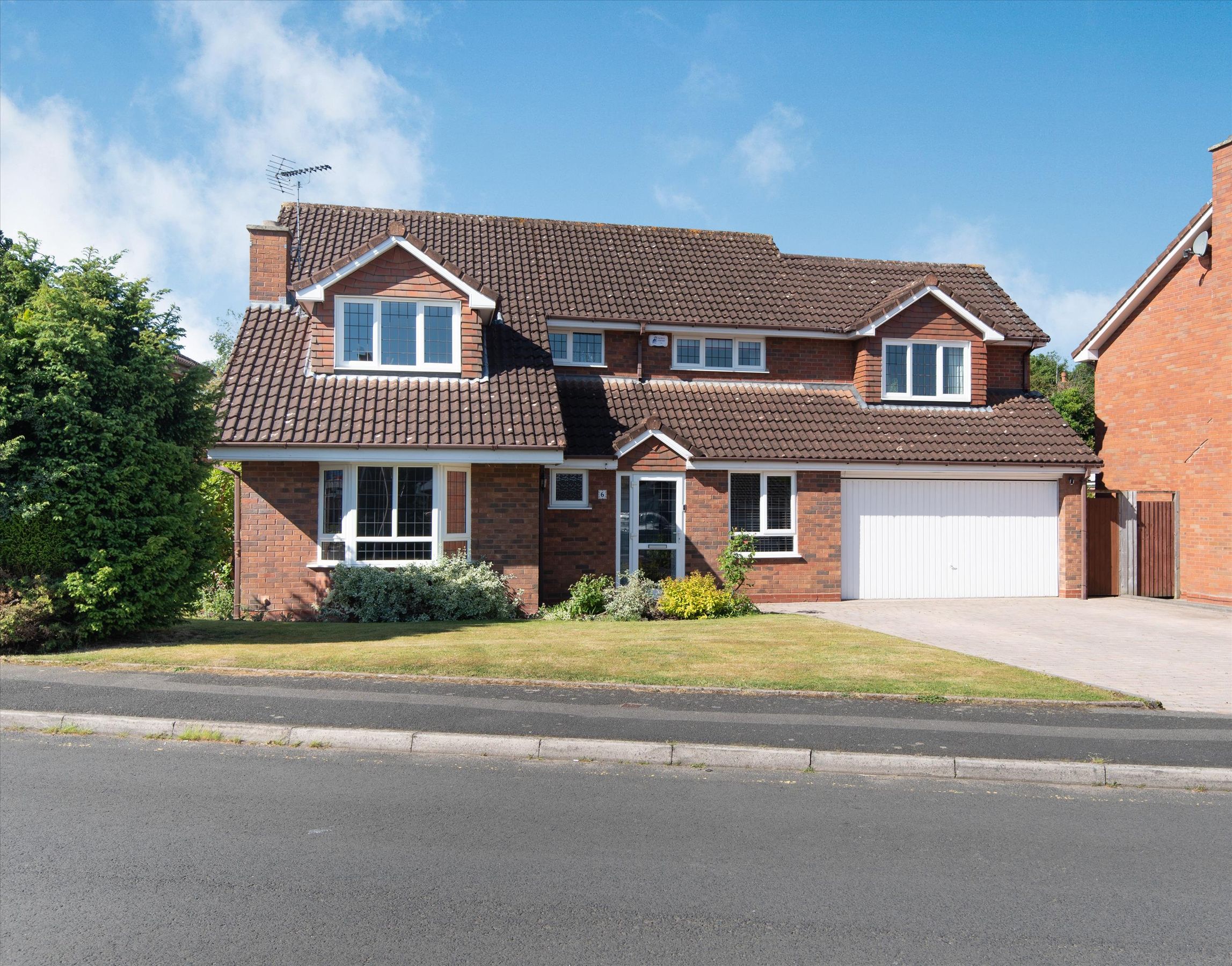 Grandborough Drive, Solihull, West Midlands B91  