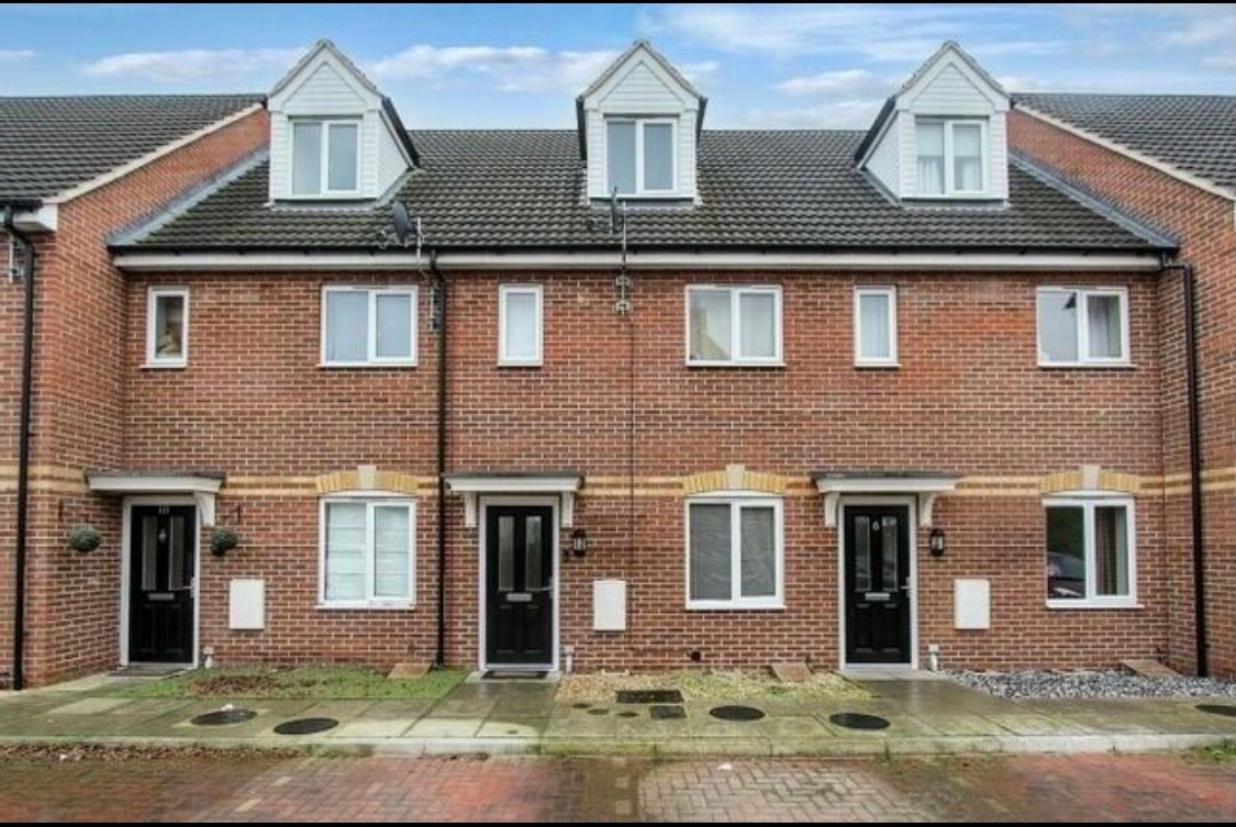 St. Leonards Mews, Bedford, Bedfordshire MK42  