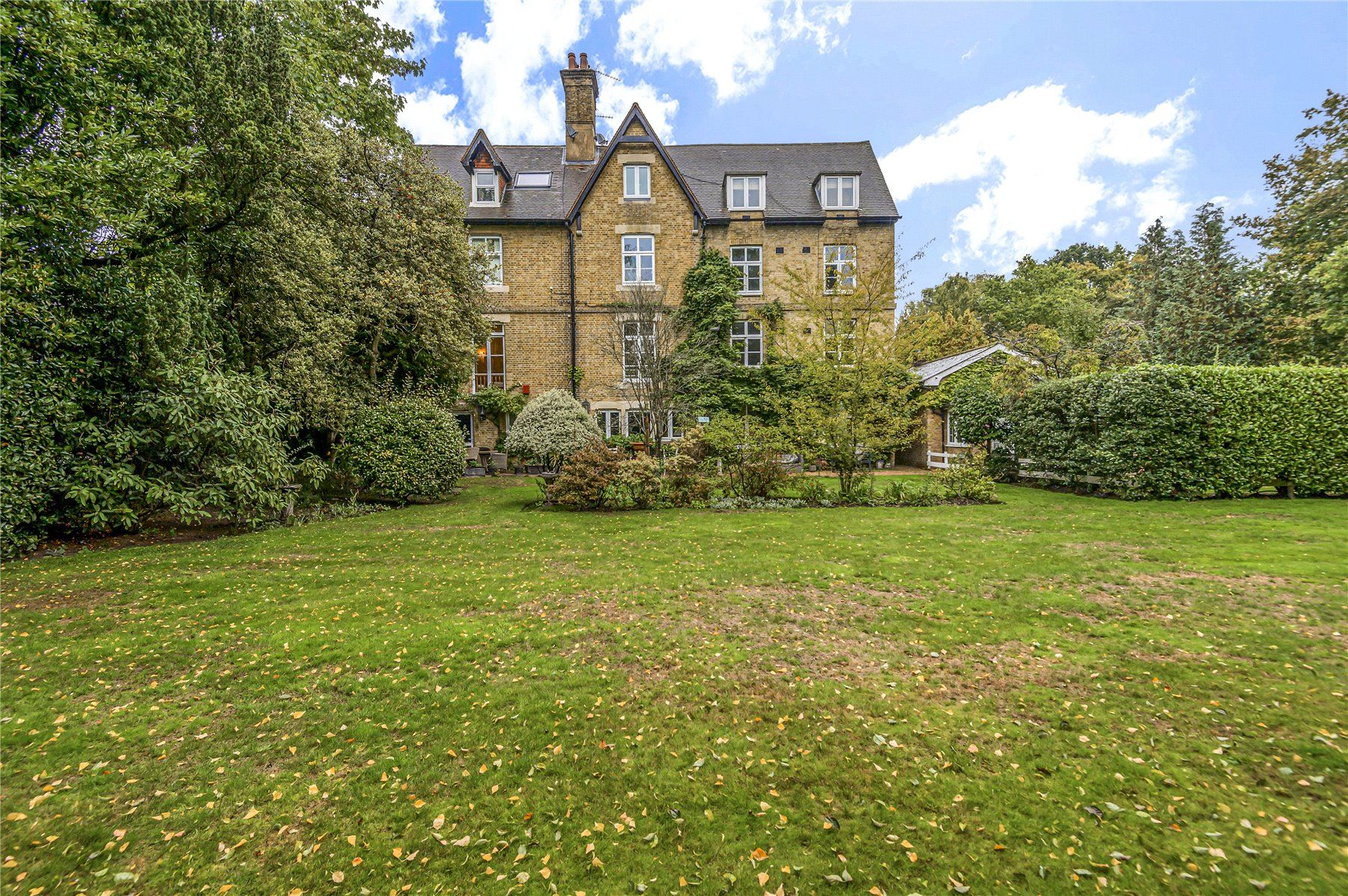 1 bed flat for sale in Chobham, Woking GU24 Zoopla