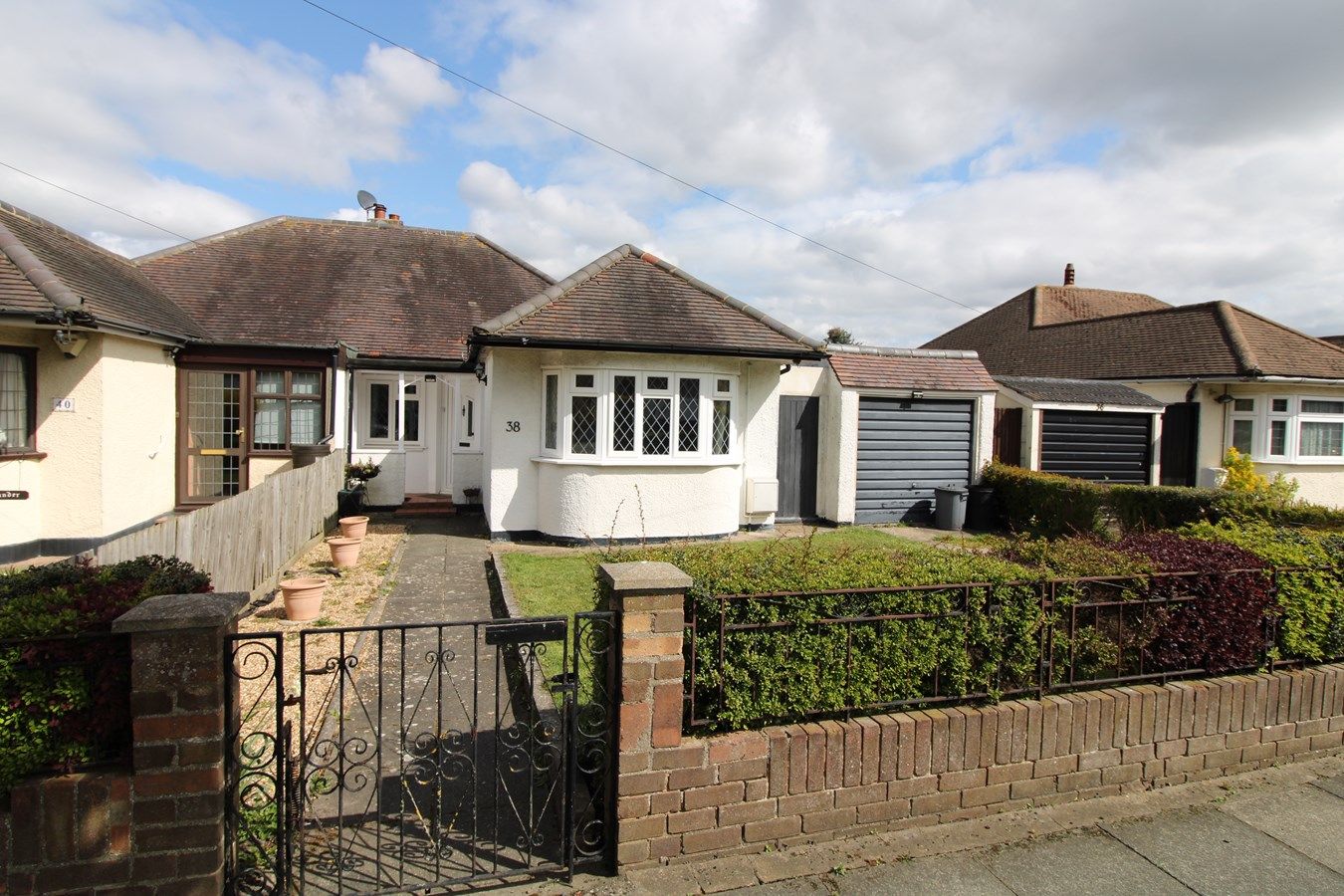 3 bed semidetached bungalow for sale in Oregon Square, Orpington BR6
