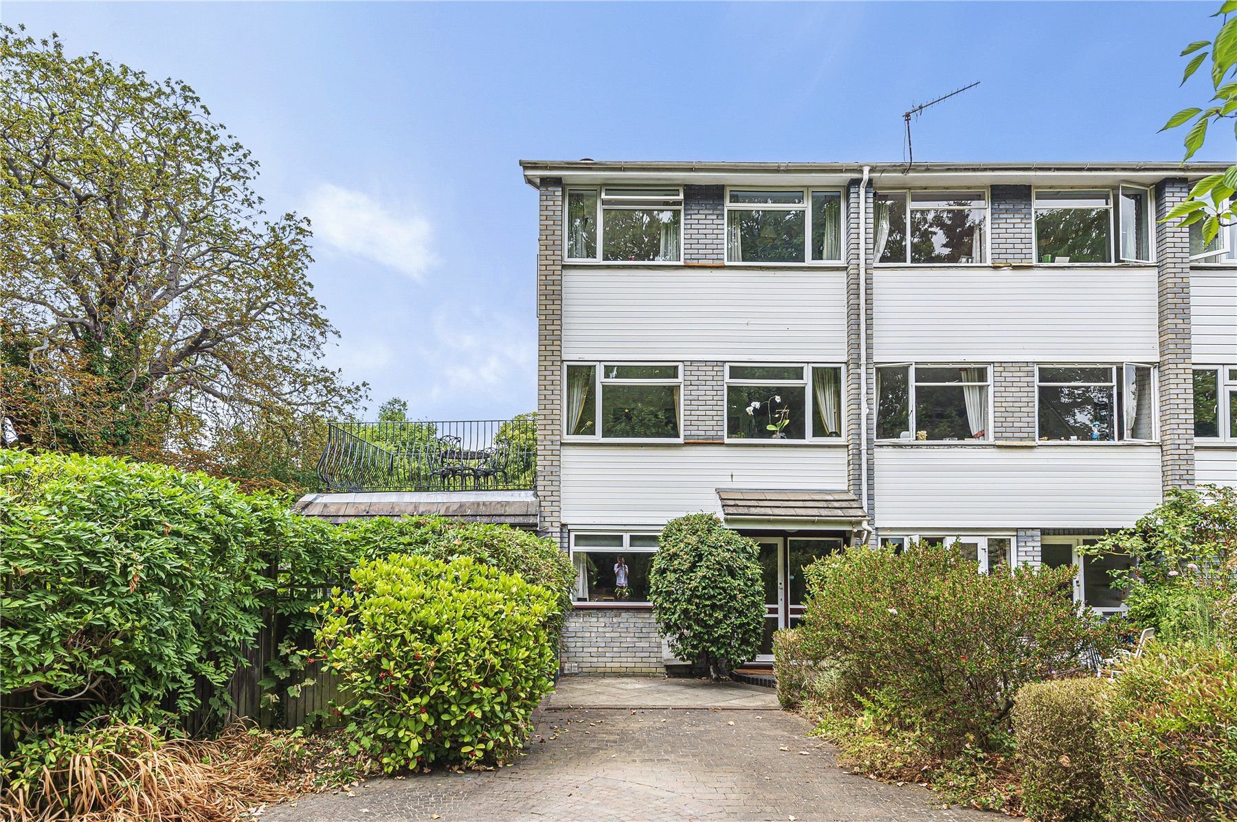 4 bed end terrace house for sale in Staines, Surrey TW18 Zoopla