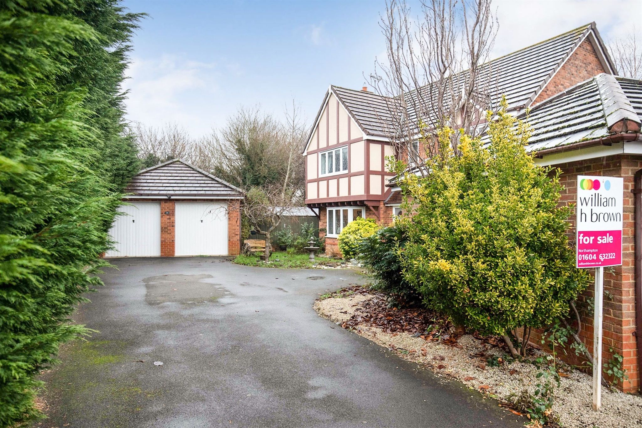 4 bed detached house for sale in Brunel Drive, Upton, Northampton NN5