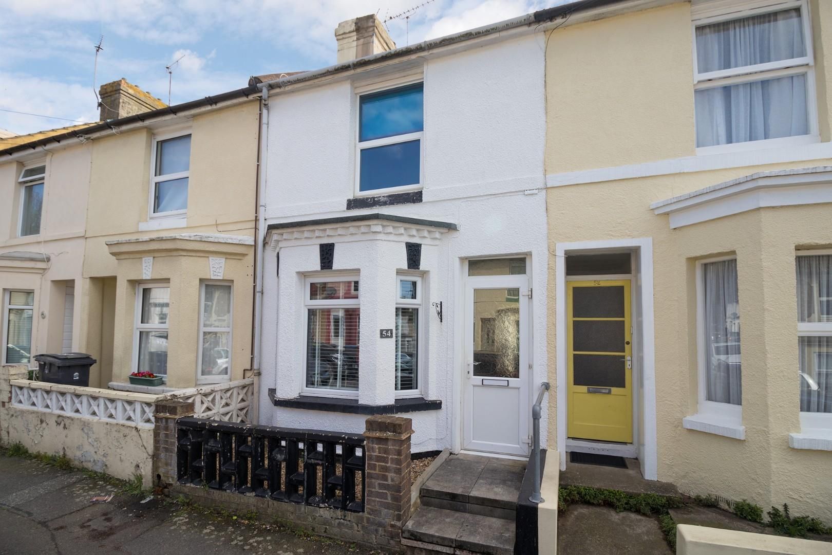 2 bed terraced house for sale in Glenfield Road, Dover CT16 Zoopla