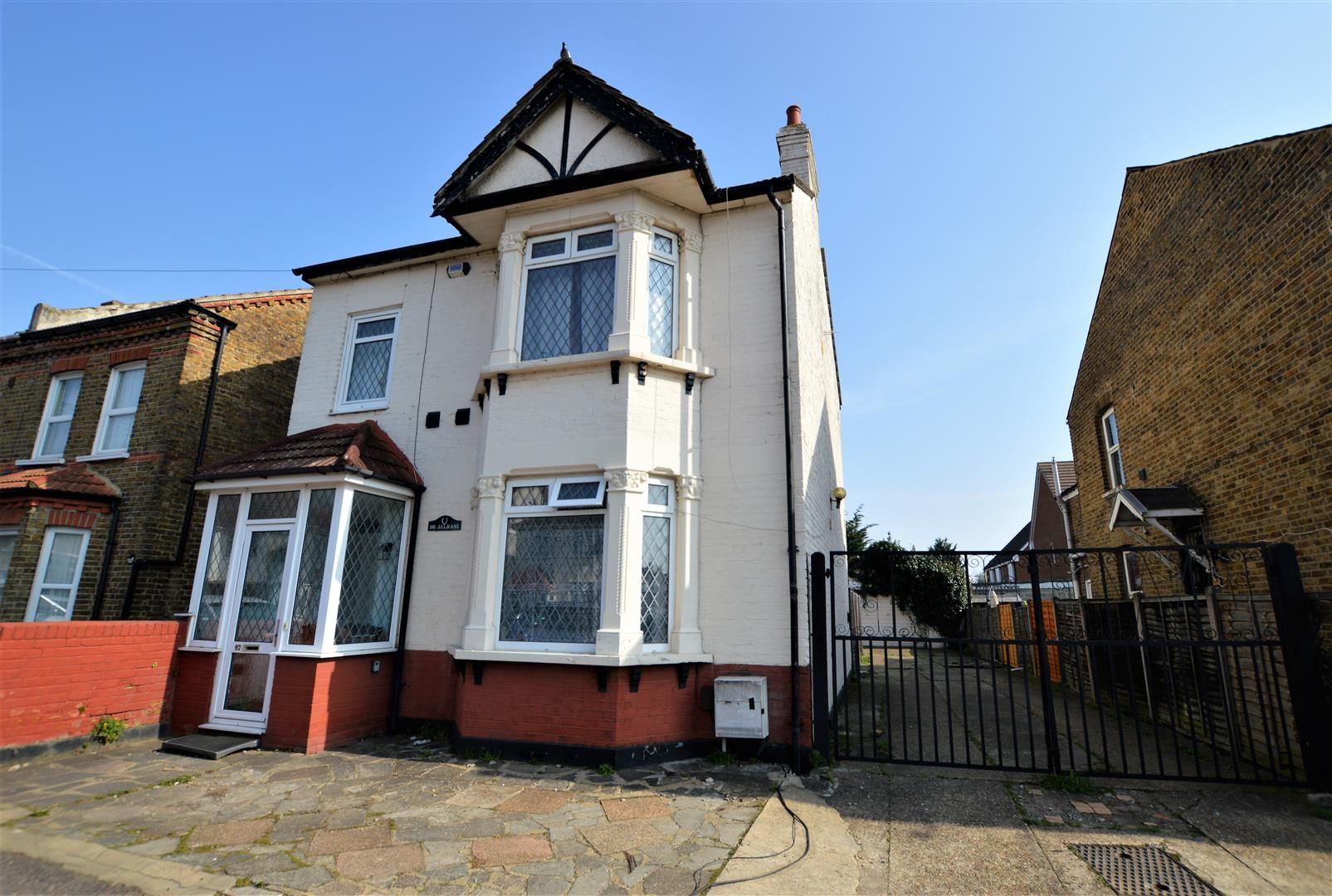 4 bed detached house for sale in Cromwell Road, Hounslow TW3 Zoopla
