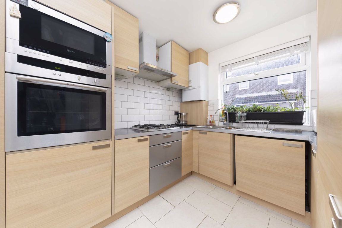 3 bed property for sale in Shirland Mews, London W9 Zoopla