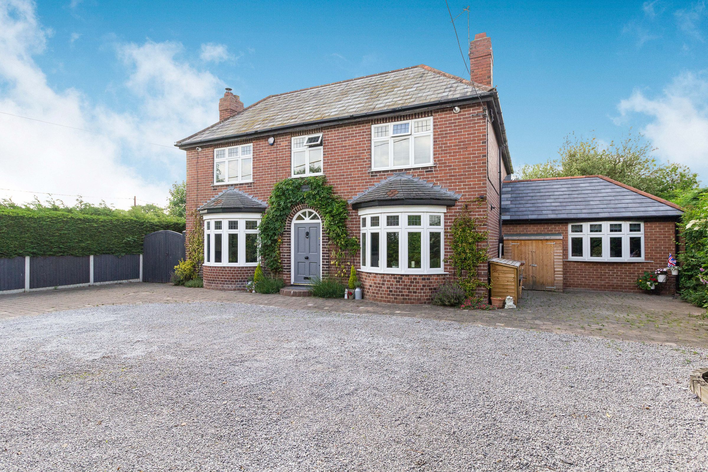 7 bed detached house for sale in Kirk Bramwith, Doncaster DN7 Zoopla