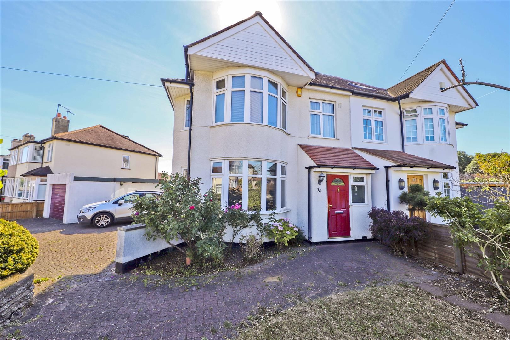 3 bed semidetached house for sale in Leybourne Road, Hillingdon UB10