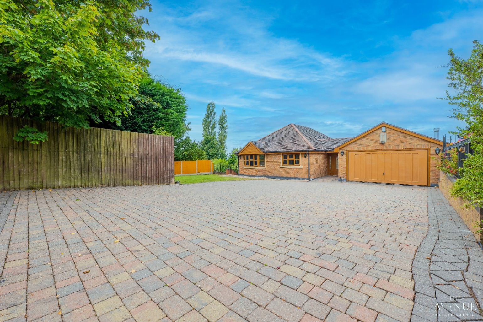 5 bed detached house for sale in Greenhill Road, Halesowen B62 Zoopla