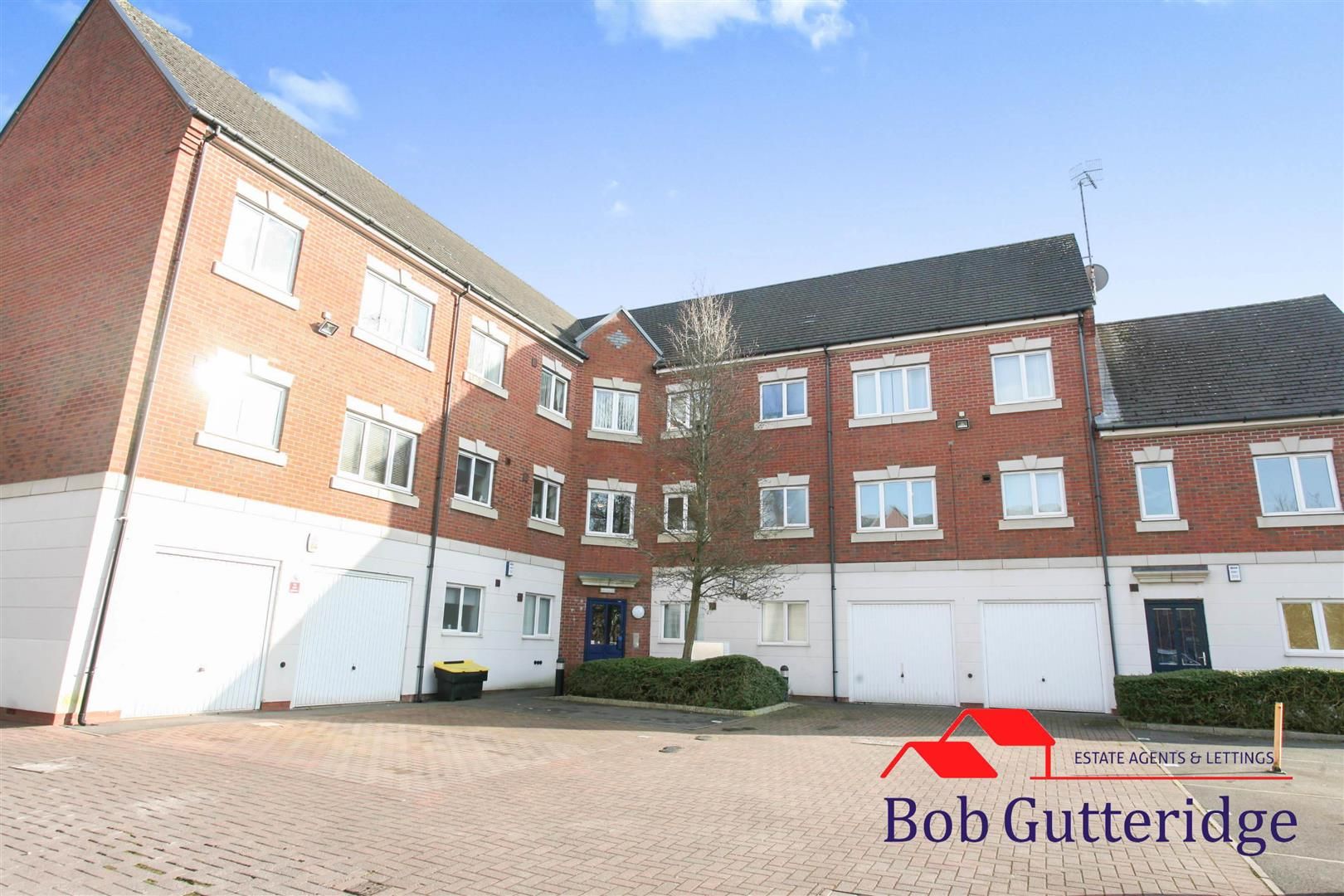 1 bed flat to rent in Oak House, Birches Rise, Birches Head, Stoke On