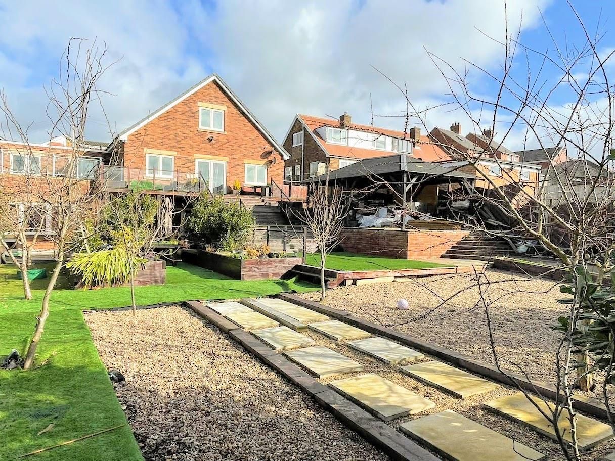 6 bed detached house for sale in New Road, Darton, Barnsley, South