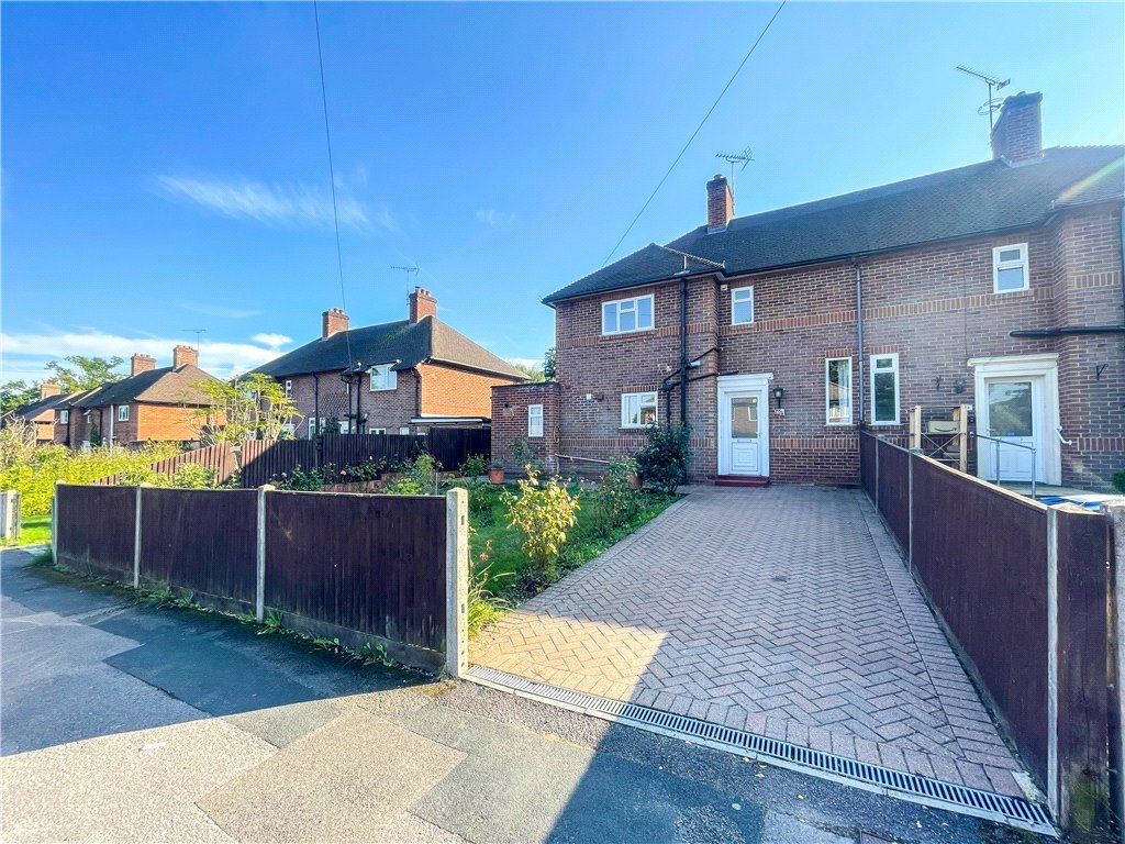3 bed semidetached house for sale in Knights Road, Farnham, Surrey GU9