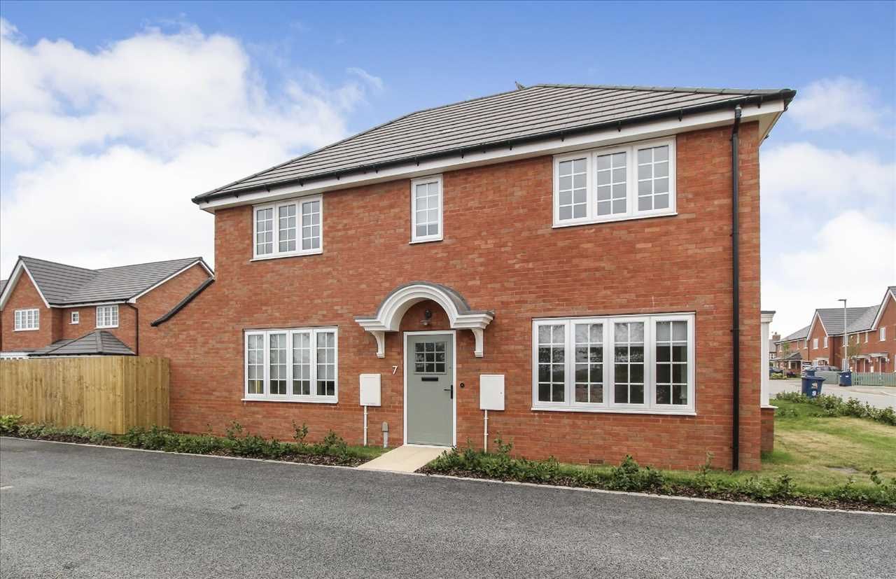 4 bed detached house to rent in Pike Avenue, Keyworth, Nottingham NG12