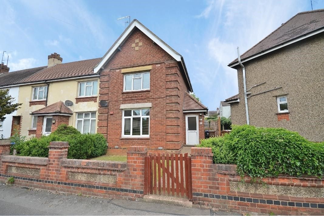 2 bed end terrace house for sale in Raeburn Road, Northampton NN2 Zoopla