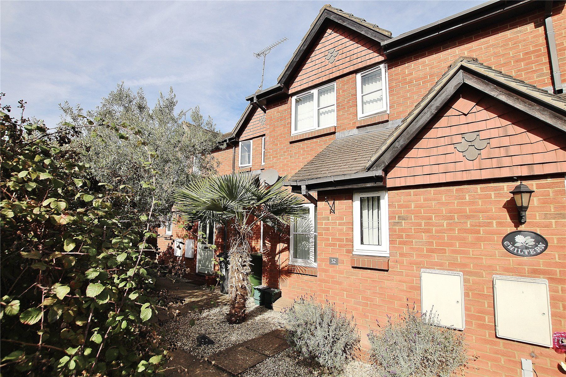 2 bed terraced house for sale in West End, Woking GU24 Zoopla