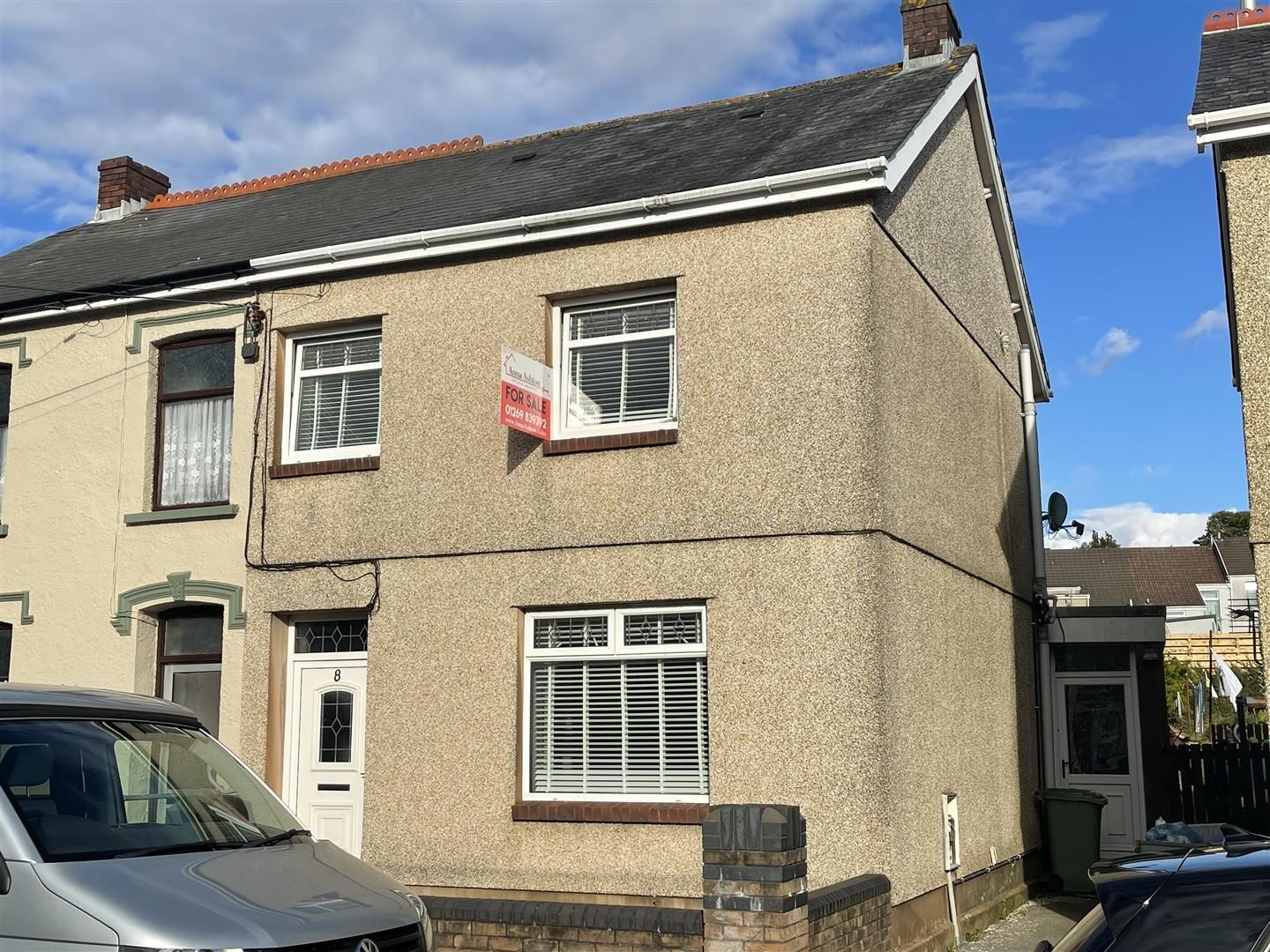 3 bed semidetached house for sale in Rawlings Road, Llandybie