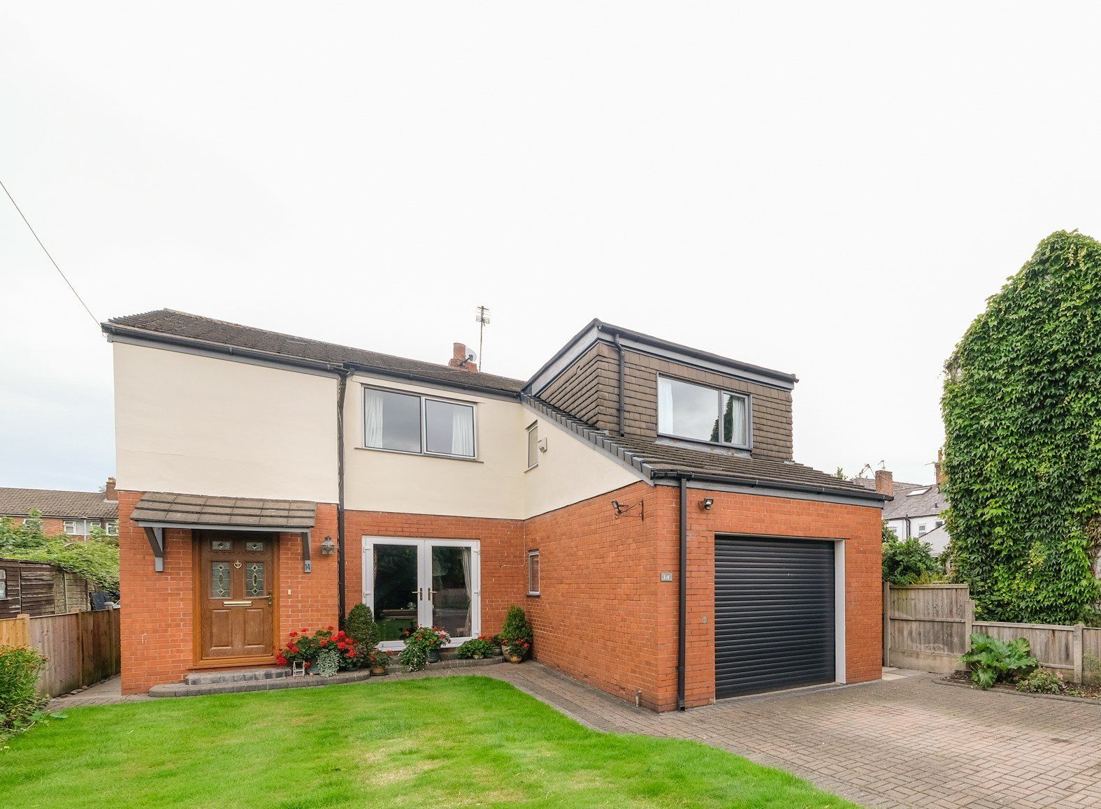 4 bed detached house for sale in Warrington Road, Lymm WA13 Zoopla