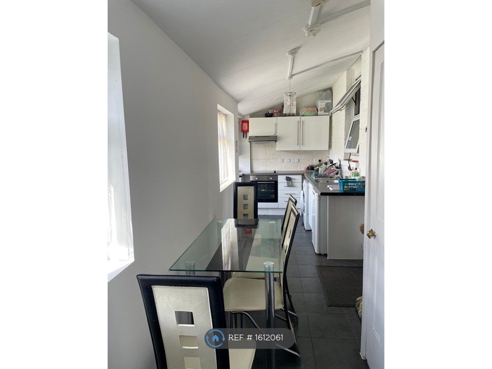 Room to rent in Kingswood Road, Goodmayes IG3 Zoopla