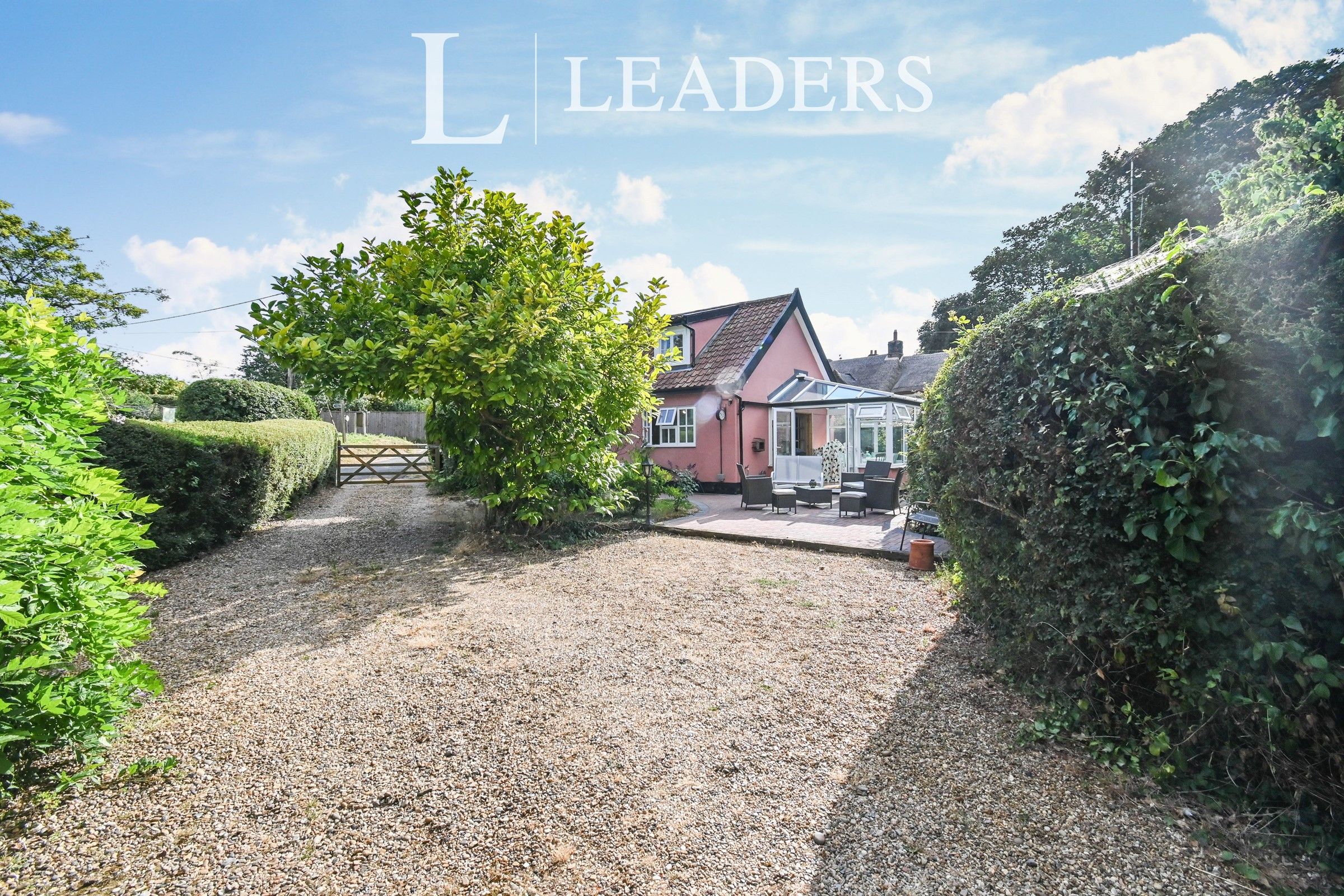 4 bed detached house to rent in Woodbridge Road, Grundisburgh