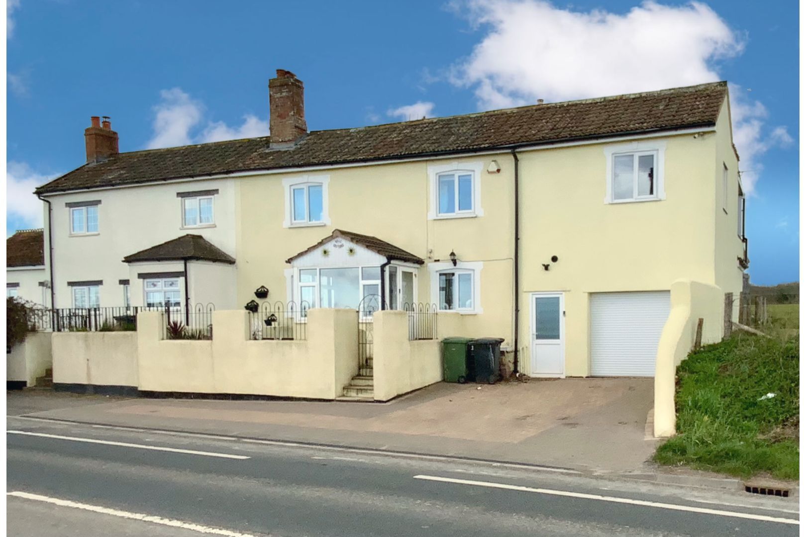 4 bed property for sale in Taunton Road, North Petherton TA6 Zoopla
