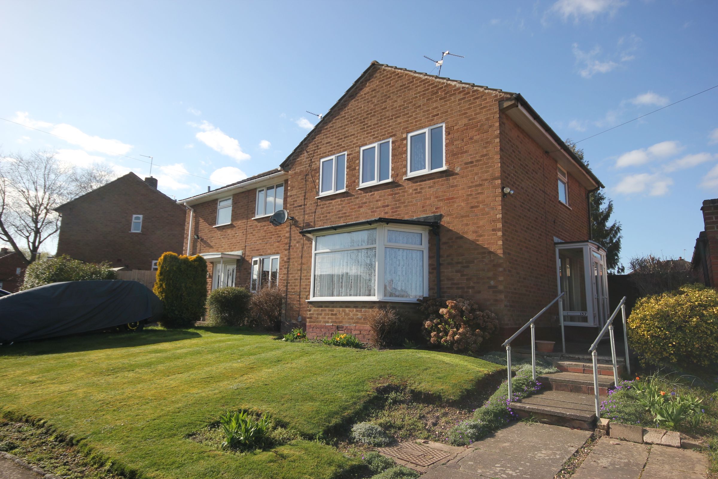 3 bed semidetached house for sale in Mayswood Road, Solihull B92 Zoopla