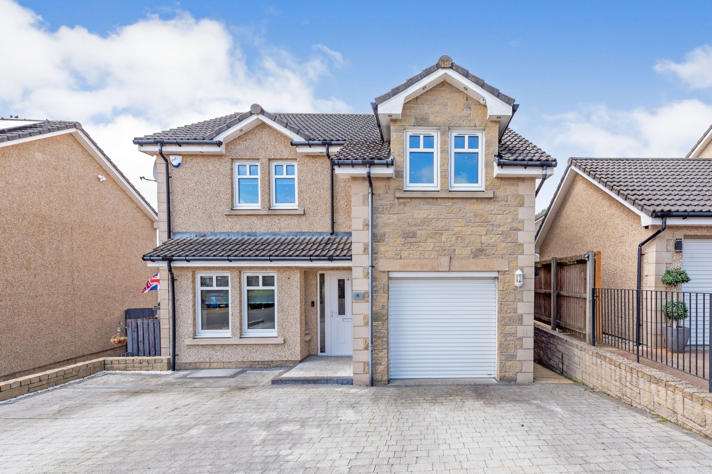 4 bed detached house for sale in Wemyss Avenue, Blairhall, Dunfermline KY12 Zoopla