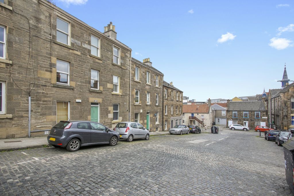 257/2 Newhaven Road, Newhaven, Edinburgh EH6