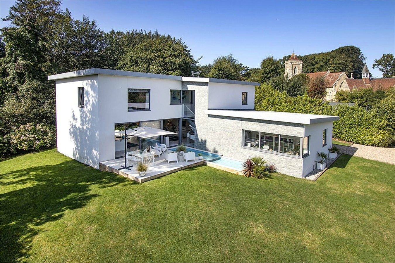 5 bed detached house for sale in Netherfield Road, Netherfield TN33