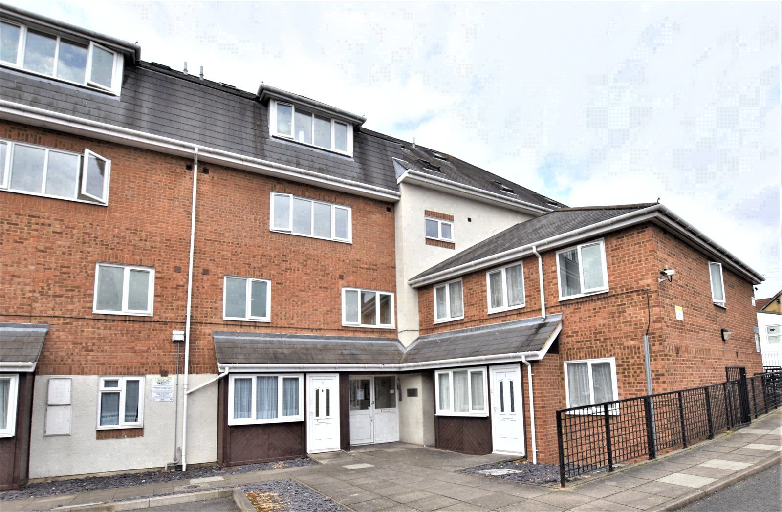2 bed property for sale in Bensham Lane, Thornton Heath CR7 Zoopla