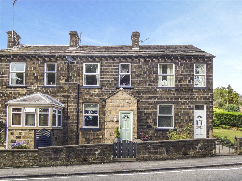 3 bed terraced house for sale in Gilstead Lane, Bingley, West Yorkshire