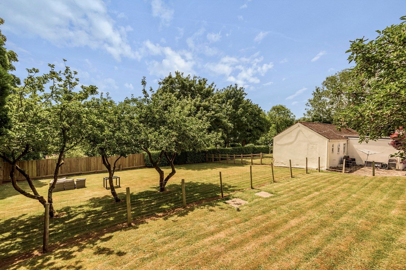 3 bed detached bungalow for sale in Kings Hill, Beech, Alton GU34 Zoopla